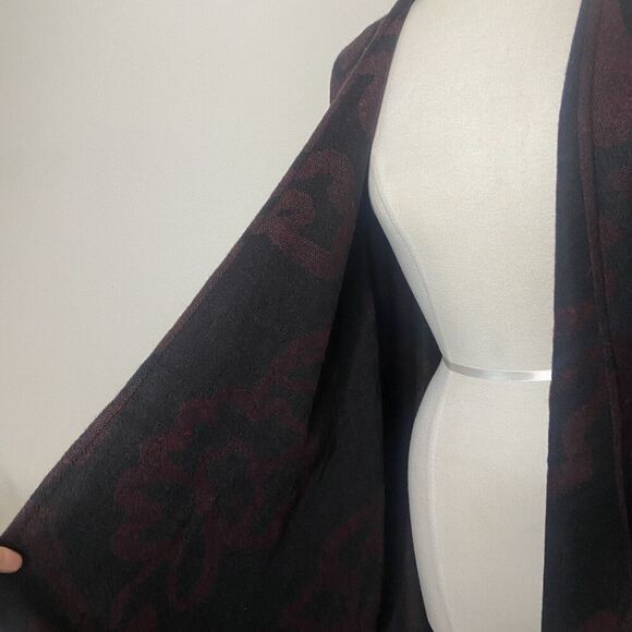 Cleobella Fringe Trim Burgundy Floral Poncho Wrap Cardigan O/S - Picture 7 of 14